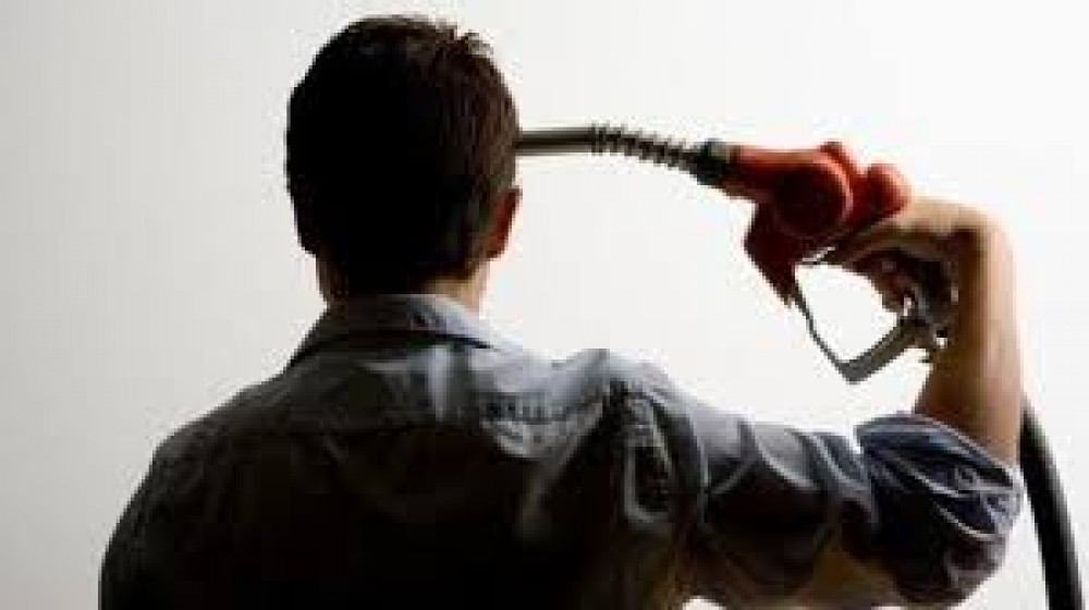Carburanții s-ar putea scumpi din nou. Anunțul făcut de Consiliul Concurenței
